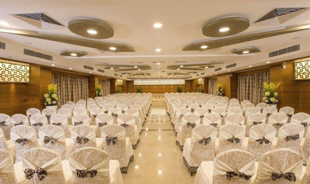 Hotel Pai Viceroy Tirupati Exterior foto